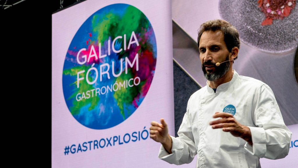 Fotografía de Jose Avillez en el Galicia Fórum Gastronómico.