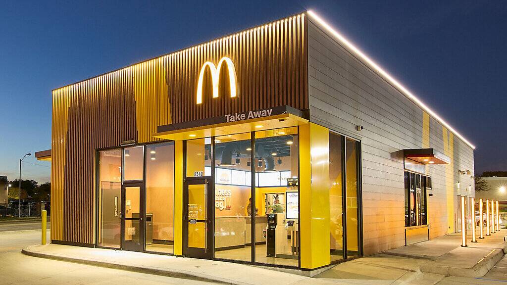 McDonald's ensaya como reducir tiempos de entrega