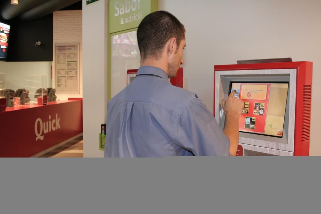 Quick fue pionero en el uso de Smart kiosk en 2008 en Barcelona