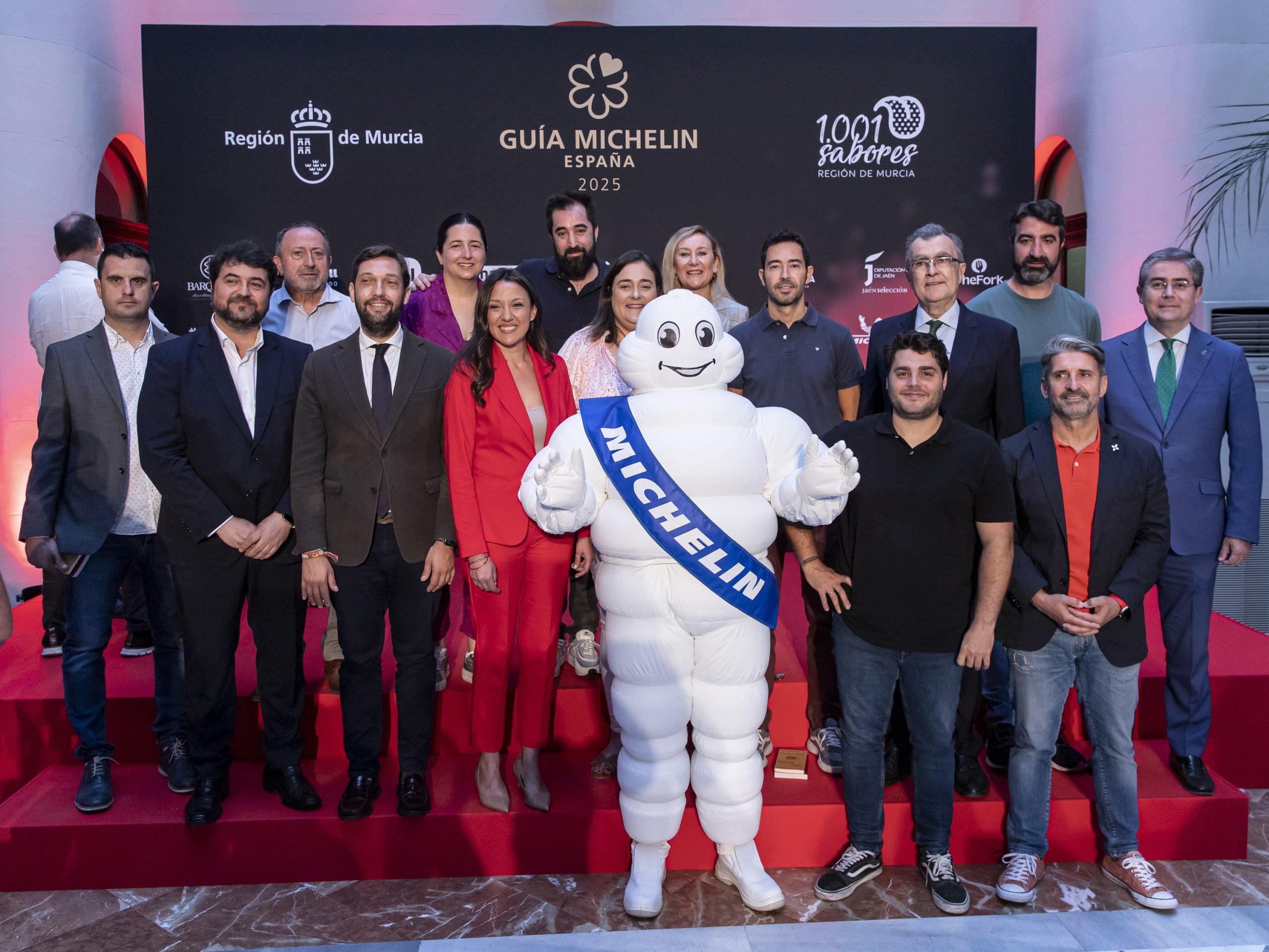 Michelin da a conocer los chefs que cocinarán en la Gala de la Guía Roja España 2025